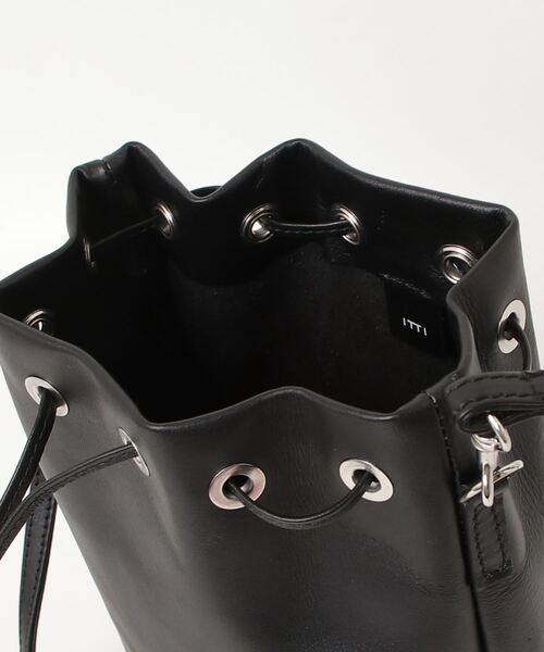 NANO universe（ナノユニバース）の「ITTI/別注 DRAWSTRING POUCH（ショルダーバッグ・メンズ・ブラック・FREE）」の13枚目の写真