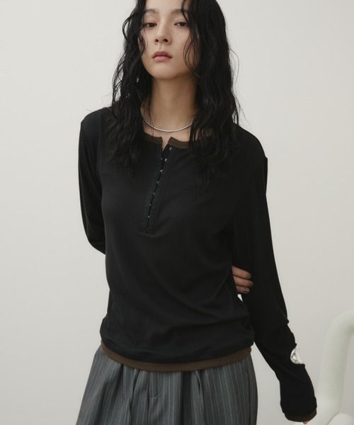 フロントホックヘンリーネックトップス（Tシャツ/カットソー）｜Aunt