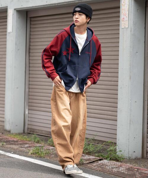 WEGO(ウィゴー)の「WEGO/ラインラグランZIPパーカー(パーカー・メンズ・アッシュグレー/ネイビー・MEDIUM/LARGE)」の4枚目の写真