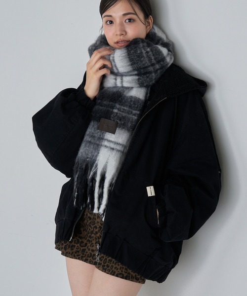 RAY CASSIN（レイカズン）の「オーバーサイズフードブルゾン / パーカー / リバーシブル（ブルゾン・レディース・ブラウン系その他2/グレー/ブラック・FREE）」の7枚目の写真