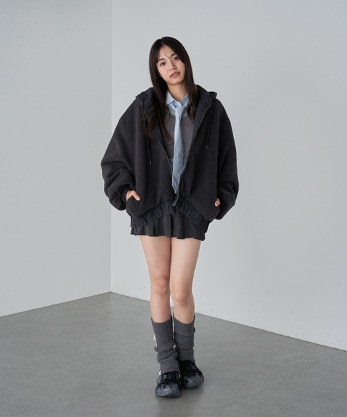 RAY CASSIN（レイカズン）の「オーバーサイズフードブルゾン / パーカー / リバーシブル（ブルゾン・レディース・ブラウン系その他2/グレー/ブラック・FREE）」の6枚目の写真