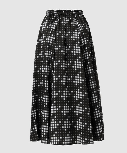 ANREALAGE（アンリアレイジ）の「LED CHECK SKIRT（スカート・レディース・ブラック/レッド・38/36）」の3枚目の写真