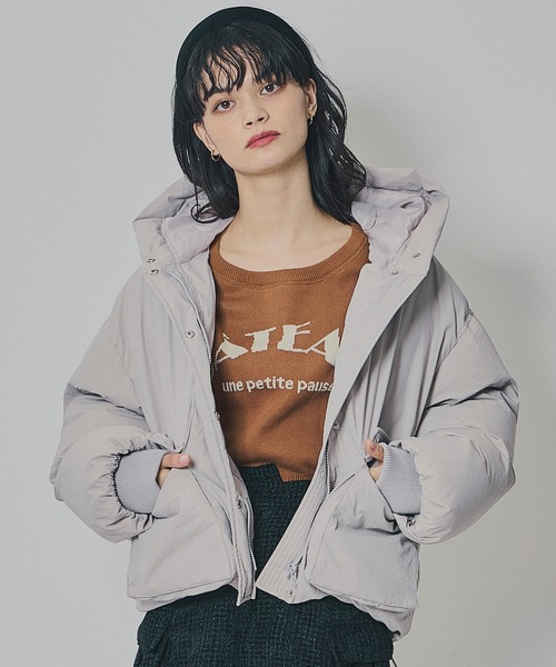 REDYAZEL(レディアゼル)の「フラップポケットファイバーダウンジャケット(ダウンジャケット/コート・レディース・オフホワイト/ブラウン系その他/グレー系その他/ブラック/ブラウン/ライトグレー・FREE)」の4枚目の写真