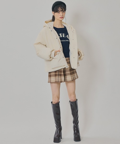 REDYAZEL(レディアゼル)の「フラップポケットファイバーダウンジャケット(ダウンジャケット/コート・レディース・オフホワイト/ブラウン系その他/グレー系その他/ブラック/ブラウン/ライトグレー・FREE)」の17枚目の写真