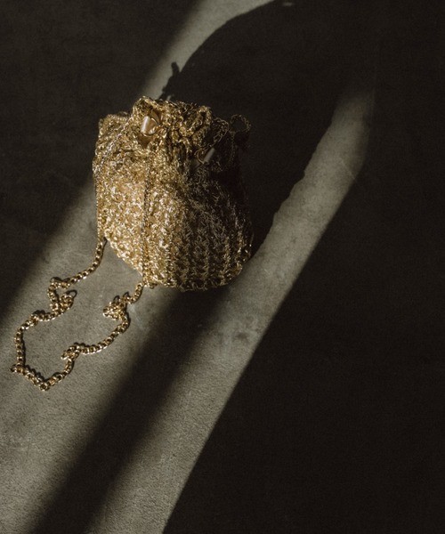 et.UNiVER（エトユニベール）の「Box chain Bag（ショルダーバッグ・レディース・ゴールド/シルバー・FREE）」の16枚目の写真