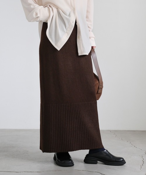 select MOCA(セレクトモカ)の「ヘムリブニットIラインスカート(スカート・レディース・ブラウン/ブラック/チャコールグレー・MEDIUM/LARGE)」の10枚目の写真
