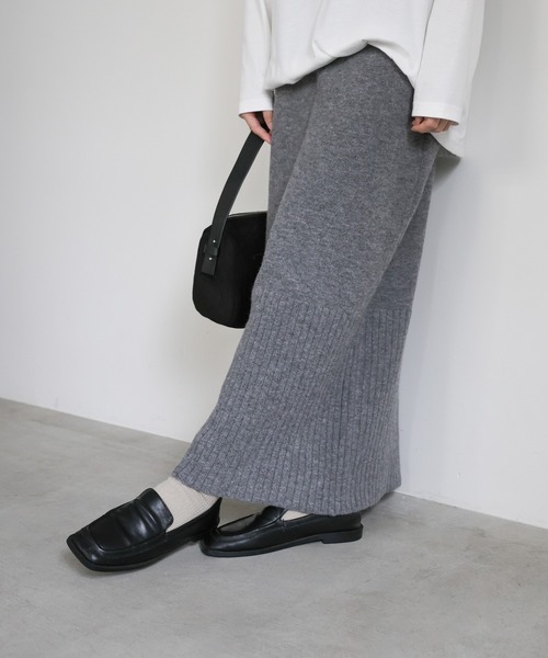 select MOCA(セレクトモカ)の「ヘムリブニットIラインスカート(スカート・レディース・ブラウン/ブラック/チャコールグレー・MEDIUM/LARGE)」の19枚目の写真