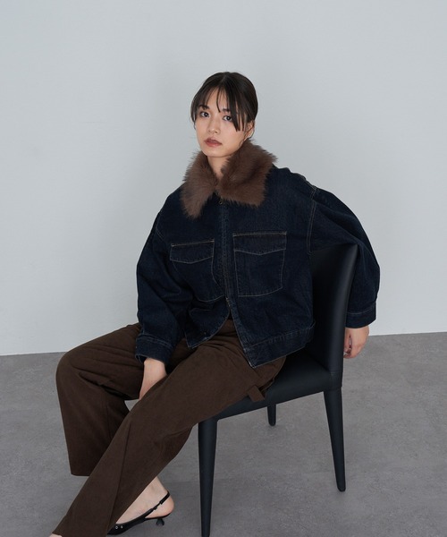 RAY CASSIN(レイカズン)の「ファー衿取り外しデニムブルゾン / Gジャン(ブルゾン・レディース・ネイビー/ブルー/ブラウン・FREE)」の11枚目の写真