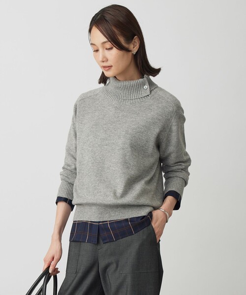 J.PRESS(ジェイプレス)の「CASHMERE BLEND 襟付き ニット(ニット/セーター・レディース・レッド系/ベージュ系/ライトグレー系/ブルー系/ふじ色系/ライトグリーン系・T15/T13)」の1枚目の写真
