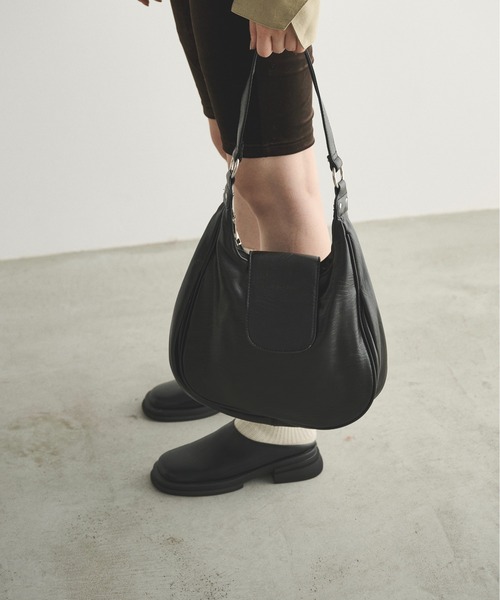 フェイクレザーラウンドフォルムバッグ（ショルダーバッグ）｜LOSCa