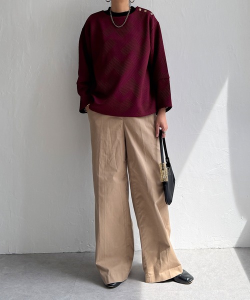 LBC（エルビーシー）の「幾何学ジャカード袖パフプルオーバー（Tシャツ/カットソー・レディース・ワイン/ホワイト/ブラック・M）」の8枚目の写真