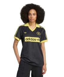 adidas（アディダス）の「adidas Originals GRAPHIC FOOTBALL INSPIRED JERSEY（アディダスオリジナルス サッカー インスパイアード グラフィック ジャージ）（Tシャツ/カットソー）」