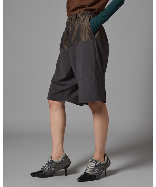 L.H.P（エルエイチピー）の「NON TOKYO/ノントーキョー/２WAYバイカラースラックス（スラックス・レディース・ブラック/グレー/サックスブルー・1/2）」の13枚目の写真