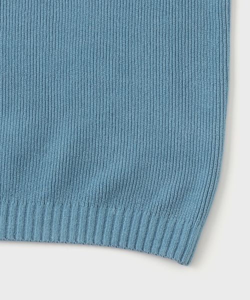 C.P. Company / シーピーカンパニー KNW CREW NECK IN CHENILLE COTTON