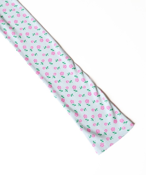 HOLIDAY（ホリデイ）の「SUPER RIB PADDED SHOULDER CREW-NECK L/S TOPS (FLOWER) スーパーリブパディッドショルダークルーネックロングスリーブトップス (フラワー)（Tシャツ/カットソー・レディース・チャコールグレー/ブルー・ONE SIZE）」の9枚目の写真