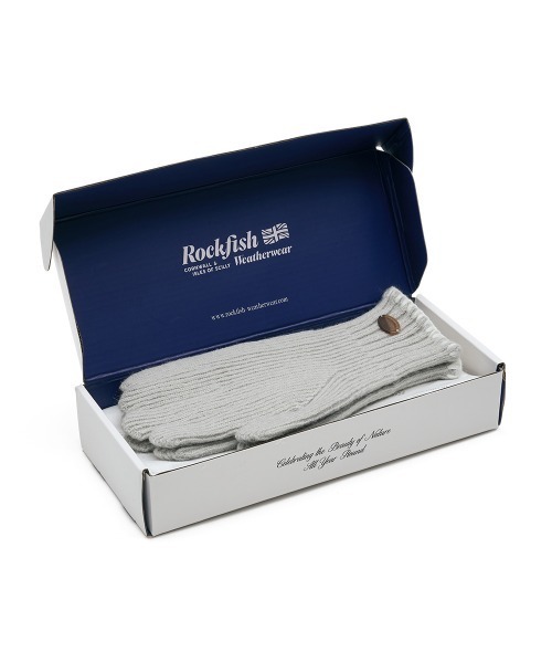 ROCKFISH WEATHERWEAR（ロックフィッシュウェザーウェア）の「NEW WOOLY SHORT GLOVES（手袋・レディース・ベージュ/マスタード/キャメル/グレー/グレイッシュベージュ/ブルー・FREE）」の16枚目の写真