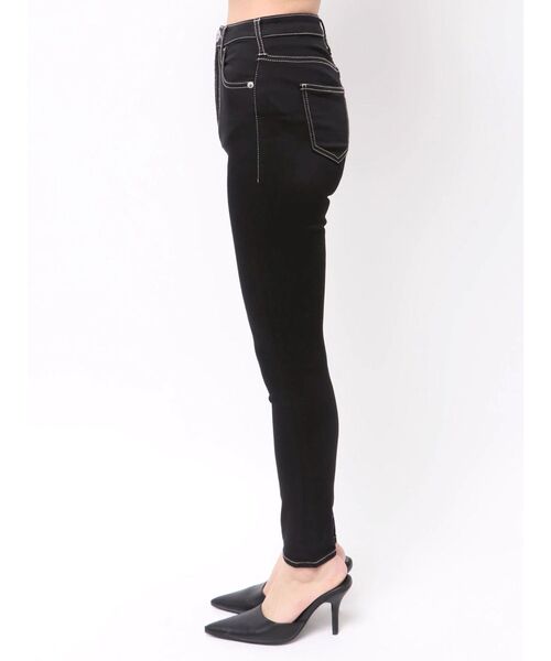 GYDA(ジェイダ)の「ハイウエストワンウォッシュスキニーパンツ(デニムパンツ・レディース・ブラック・LARGE/MEDIUM/X-SMALL/XX-SMALL/SMALL)」の10枚目の写真