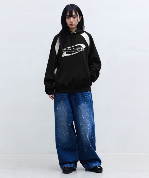 F.ILLUMINATE(フィルミネイト)の「FLM ギアロゴフードパーカー-グレー(パーカー・レディース・その他・SMALL/MEDIUM/LARGE)」の2枚目の写真