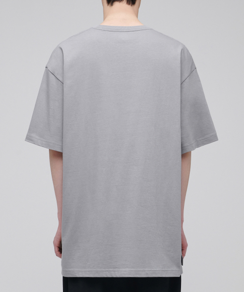 MUSINSA STANDARD（ムシンサスタンダード）の「オーバーサイズクルーネックTシャツ[ライトグレー]（Tシャツ/カットソー・メンズ・その他・SMALL/MEDIUM/LARGE/X-LARGE/XX-LARGE/XXX-LARGE）」の2枚目の写真