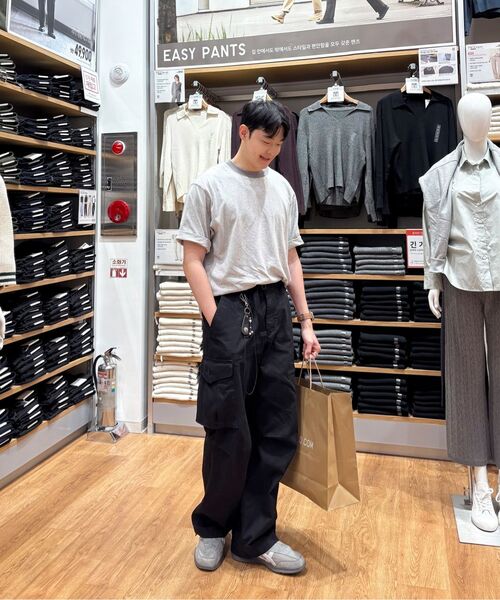 MUSINSA STANDARD（ムシンサスタンダード）の「[シティレジャー] ワイドベルトカーゴパンツ [ブラック]（スウェットパンツ・メンズ・その他・29/36/34/32/30/26/28/40/38/42/33/27/31）」の22枚目の写真