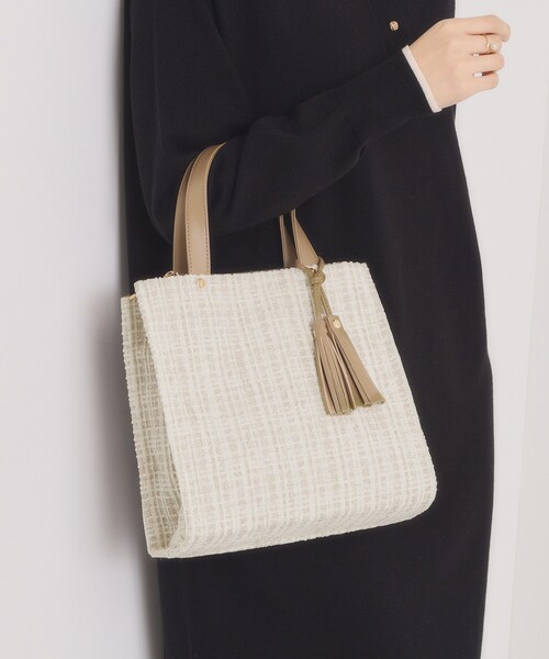 ITS'DEMO（イッツデモ）の「◆ツイードタッセルミニトート（ハンドバッグ・レディース・ベージュ/グレー/ブラック・00）」の3枚目の写真