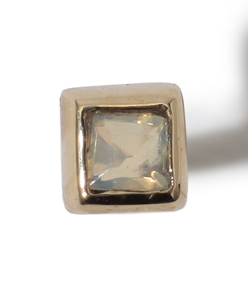 METIER(メティエ)の「Metier Mini Bezel Set Princess Gemstone Studs 片耳ピアス(ピアス(片耳用)・レディース・ホワイト・FREE)」の1枚目の写真
