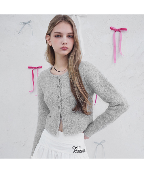 Vivacious(ビバシャス)の「La Pong Crop Cardigan_6Colors(カーディガン/ボレロ・レディース・アイボリー/グレー/ブラウン/ピンク/スカイブルー/チャコール・FREE)」の3枚目の写真