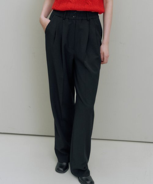 LENUEE(ルヌイ)の「Wool buttoned banding pants - Black(その他パンツ・レディース・その他・MEDIUM)」の2枚目の写真