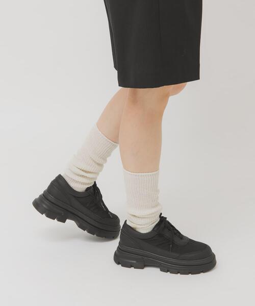 KBF（ケイビーエフ）の「ギャザーデザインスニーカー（スニーカー・レディース・ブラック・36/37/38）」の6枚目の写真