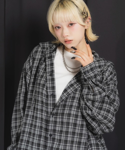 17HR（セブンティーンアワーズ）の「フード付きチェックシャツ（シャツ/ブラウス・レディース・ブラック/ブラウン・FREE）」の6枚目の写真