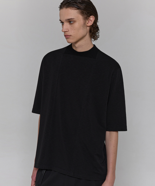 DGNAK(ディグナク)の「スクエアクルーネックTシャツ(ブラック) PF1TS0505(Tシャツ/カットソー・メンズ・ブラック・MEDIUM/LARGE)」の3枚目の写真