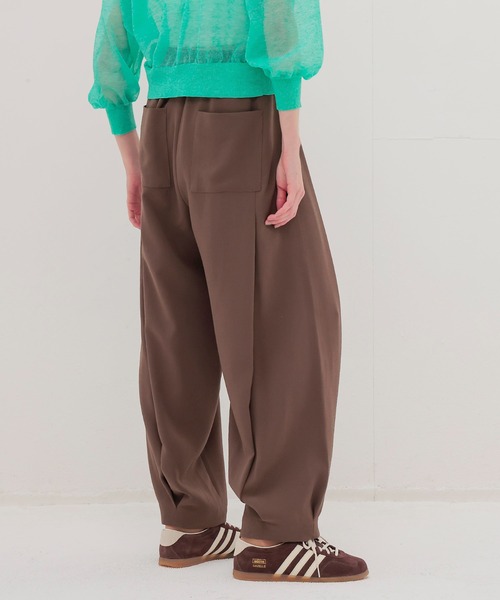 DRESSLAVE（ドレスレイブ）の「tuck bubble pants(タックバブルパンツ)（その他パンツ・レディース・ブラック/ブラウン・36/38）」の4枚目の写真