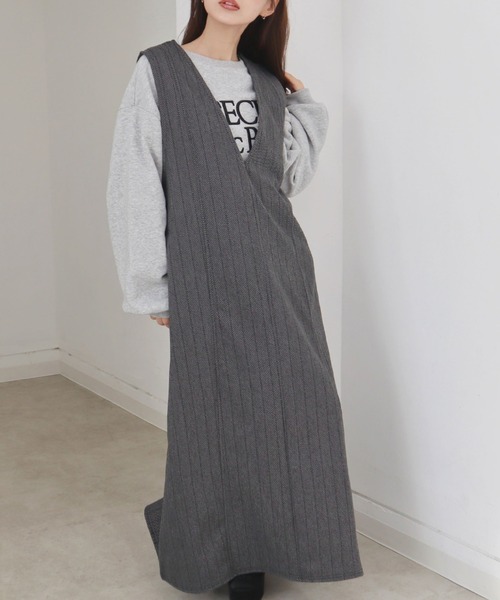 CECIL McBEE(セシルマクビー)の「ウールライク深Vネックジャンスカ(ワンピース・レディース・ブラック/グレー・MEDIUM/LARGE)」の2枚目の写真