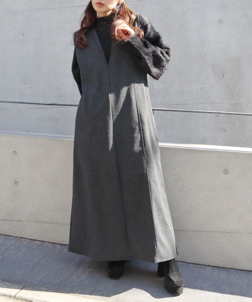 CECIL McBEE(セシルマクビー)の「ウールライク深Vネックジャンスカ(ワンピース・レディース・ブラック/グレー・MEDIUM/LARGE)」の1枚目の写真