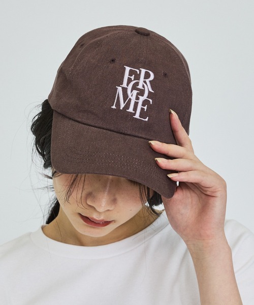 abahouse mavie(アバハウスマヴィ)の「【別注カラー登場】ロゴ刺繍キャップ(キャップ・レディース・スミクロ/サックスブルー/ブラウン/ネイビー/ブラウン系その他・フリー)」の3枚目の写真