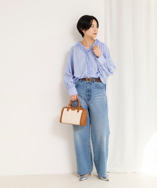 NOLLEY’S（ノーリーズ）の「ウォッシャブルフロントフリルVネックブラウス（シャツ/ブラウス・レディース・サックスブルー/ホワイト・38）」の9枚目の写真