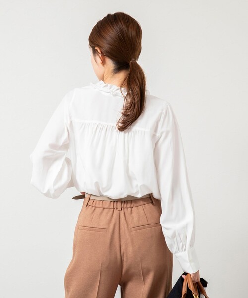 NOLLEY’S（ノーリーズ）の「ウォッシャブルフロントフリルVネックブラウス（シャツ/ブラウス・レディース・サックスブルー/ホワイト・38）」の20枚目の写真