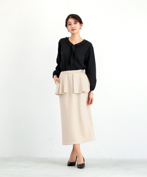 White Collection(ホワイトコレクション)の「【 リラクシーに映える 】 ハイストレッチライトポンチ・ペプラムレイヤードストレートスカート(スカート・レディース・ブラック/ライトベージュ/ネイビー・S/M/L)」の4枚目の写真