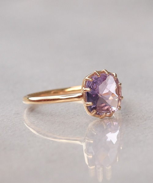 NOIR DE POUPEE（ノワールドプーペ）の「【WEB限定】K18vermeil 12本爪天然石リング（リング・レディース・パープル/ライトグリーン・#15/#13/#11）」の4枚目の写真