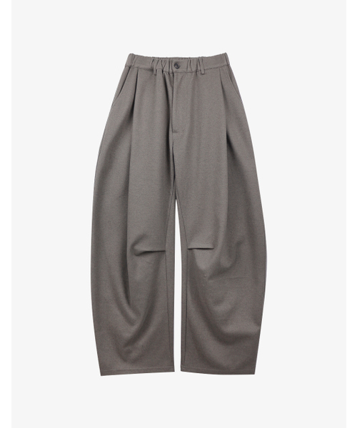 OWSA(オウサ)の「裏起毛ピンタックワイドパンツ(その他パンツ・メンズ・ブラック/ダークブラウン/ベージュ/グレー・MEDIUM/LARGE/X-LARGE)」の9枚目の写真