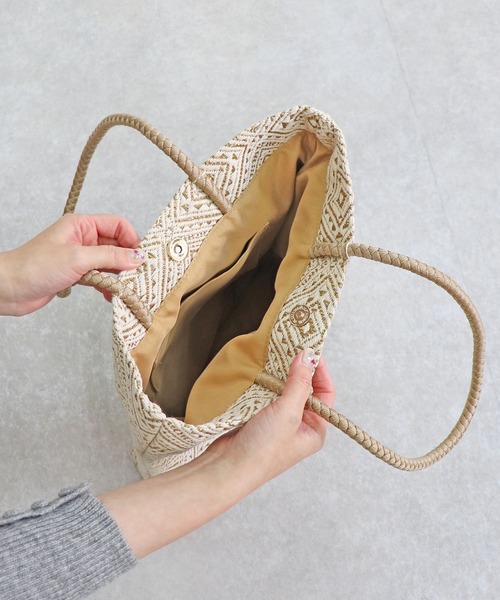 T・S・L（ティーエスエル）の「エスニック柄トートバッグ【詳細動画あり】（トートバッグ・レディース・ブラック/サックスブルー/ベージュ・FREE）」の7枚目の写真