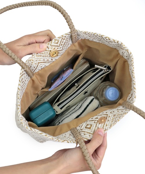 T・S・L（ティーエスエル）の「エスニック柄トートバッグ【詳細動画あり】（トートバッグ・レディース・ブラック/サックスブルー/ベージュ・FREE）」の21枚目の写真