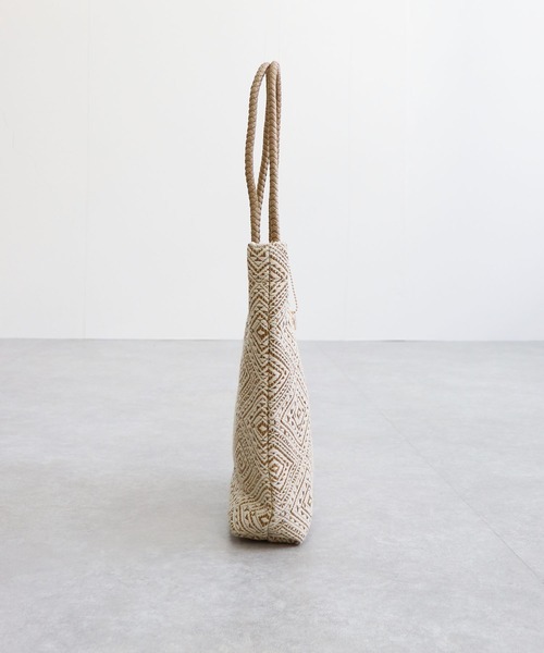 T・S・L（ティーエスエル）の「エスニック柄トートバッグ【詳細動画あり】（トートバッグ・レディース・ブラック/サックスブルー/ベージュ・FREE）」の20枚目の写真