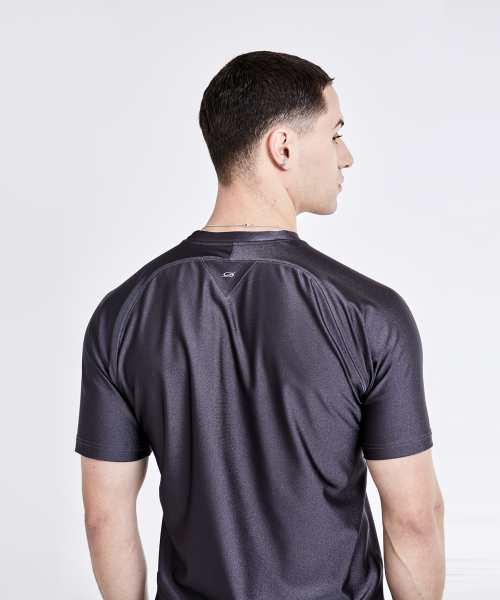51%(フィフティーワンパーセント)の「Triangle Back logo T-shirt - Charcoal(Tシャツ/カットソー・メンズ・その他・L/M)」の6枚目の写真