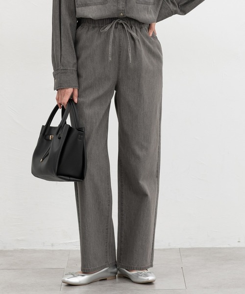 Honeys（ハニーズ）の「デニムイージーパンツ（股下６６ｃｍ）（デニムパンツ・レディース・ライトグレー/インディゴブルー/グレー/ブラック・S/M/LL/L）」の4枚目の写真