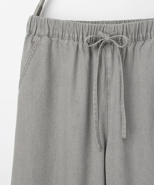 Honeys（ハニーズ）の「デニムイージーパンツ（股下６６ｃｍ）（デニムパンツ・レディース・ライトグレー/インディゴブルー/グレー/ブラック・S/M/LL/L）」の15枚目の写真