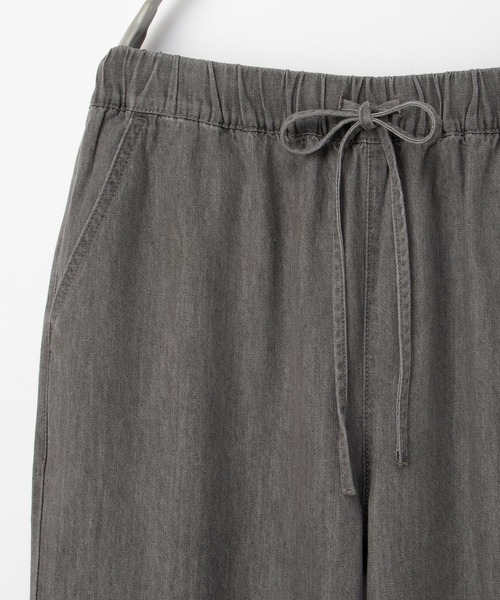 Honeys（ハニーズ）の「デニムイージーパンツ（股下６６ｃｍ）（デニムパンツ・レディース・ライトグレー/インディゴブルー/グレー/ブラック・S/M/LL/L）」の17枚目の写真