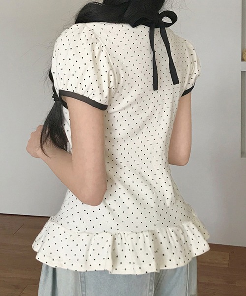 SHEPP(シープ)の「【半袖】フロントオープン風ドット柄ペプラムフリルカットソー(Tシャツ/カットソー・レディース・ブラック/アイボリー/グレー・L/M/S)」の8枚目の写真