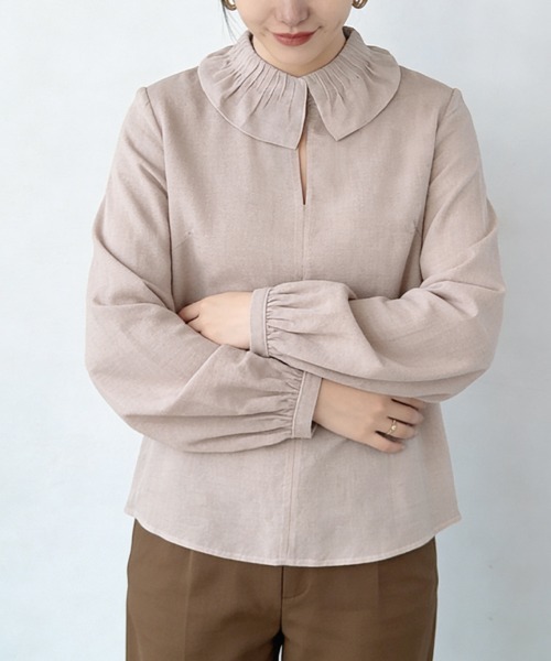 ONEP STAR（ワンピスター）の「プリーツ襟×キーネックブラウス（シャツ/ブラウス・レディース・ホワイト/ベージュ・MEDIUM/LARGE/X-LARGE）」の9枚目の写真