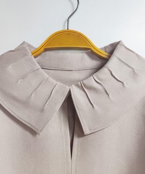 ONEP STAR（ワンピスター）の「プリーツ襟×キーネックブラウス（シャツ/ブラウス・レディース・ホワイト/ベージュ・MEDIUM/LARGE/X-LARGE）」の3枚目の写真